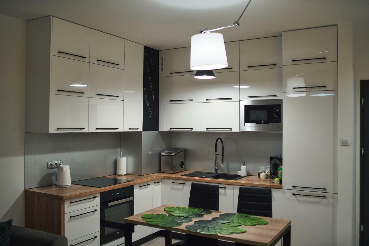 Apartament - Jacuzzi رشيشوف المظهر الخارجي الصورة
